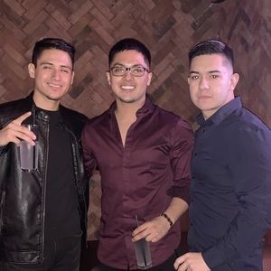 Meet your Posher, Adrian